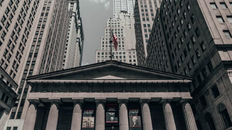 Photo "The Impact of Crypto on Traditional Financial Services"