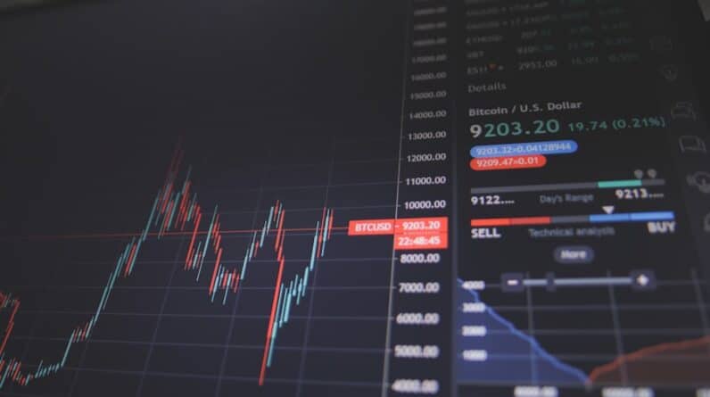 Photo "How to Use Crypto for Decentralized Finance (DeFi)"