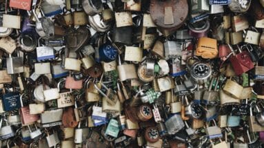 Photo "How to Use Crypto for Decentralized Identity Management"