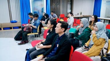Photo "The Role of DAOs in Community Governance"