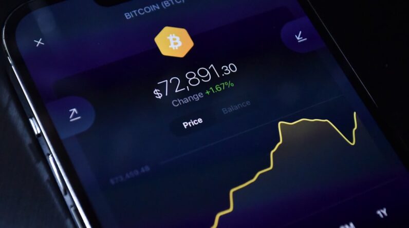 Photo Crypto Wallet
