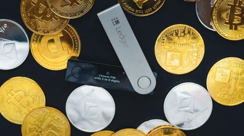 Photo Crypto wallet