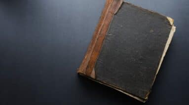 Photo Crypto book