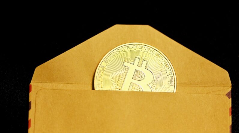 Photo Bitcoin White Paper